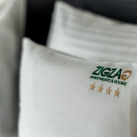 Zigzag Waterfront Terra Apartamento