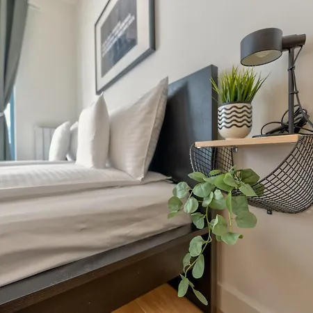 Zigzag Waterfront Terra *