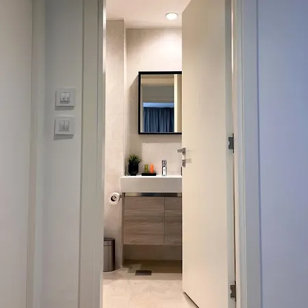 Zigzag Waterfront Terra Apartamento *