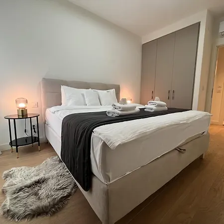 Zigzag Waterfront Terra * Belgrad